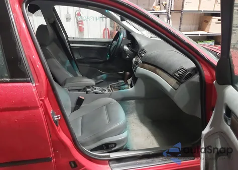 2004 BMW 325I z USA, uszkodzony, nr VIN WBAET37404NJ43110